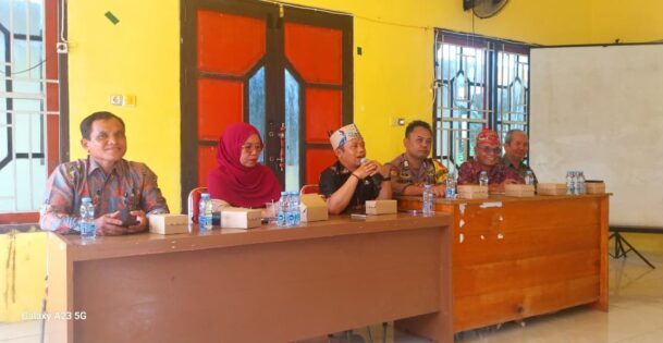 HUT RI