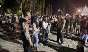 Polres Seruyan Jaga Kamtibmas Pada Reuni Akbar Komunitas “SENDAL” se-Kalselteng Reuni Akbar